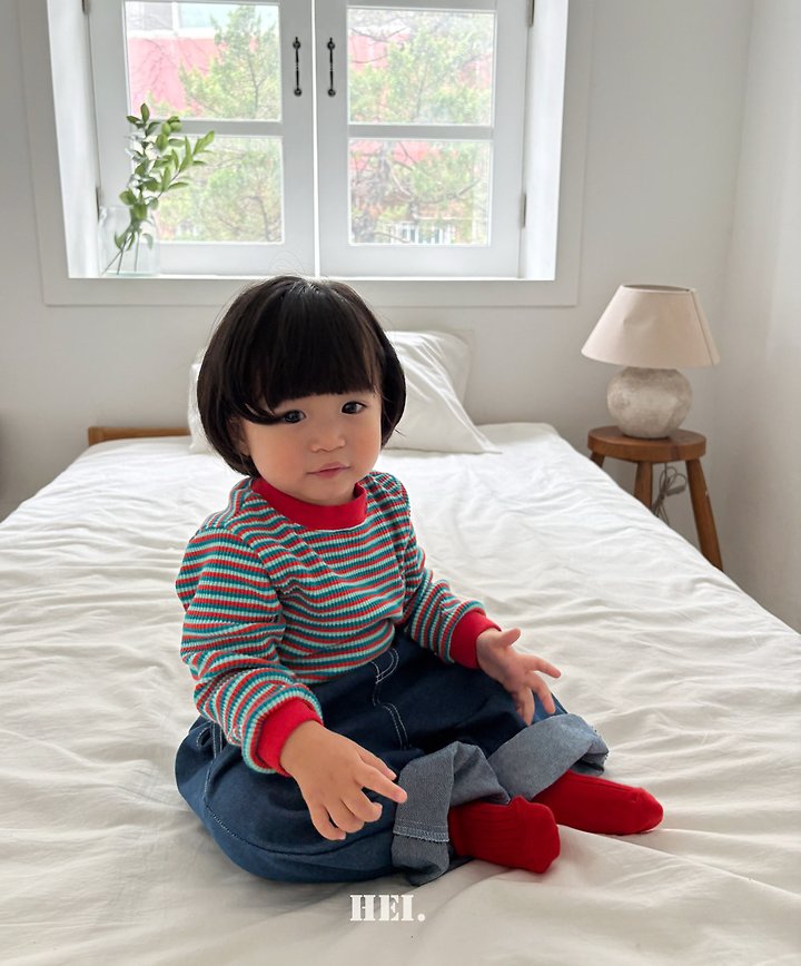 Little Foxx – Peekaboo Denim Pants
