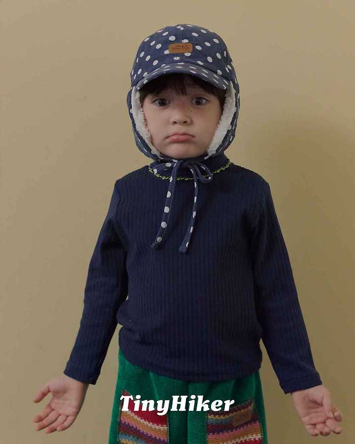 Little Foxx – Duck Fit Pin Tuck Turtleneck Tee