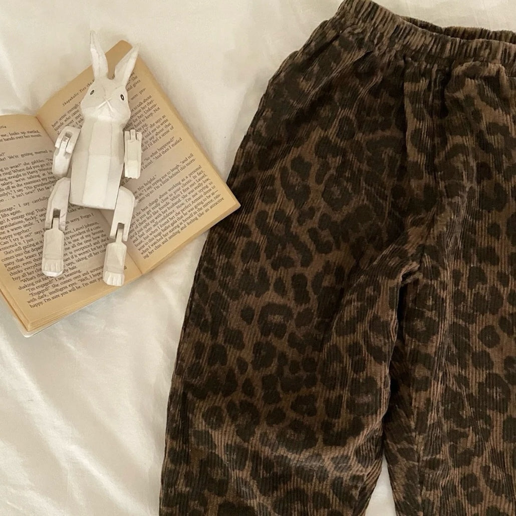 Cordhose Leopard – Stilvoller Leo-Look für coole Kids