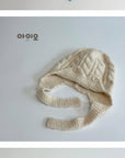 Little Foxx – Cable Button Hat