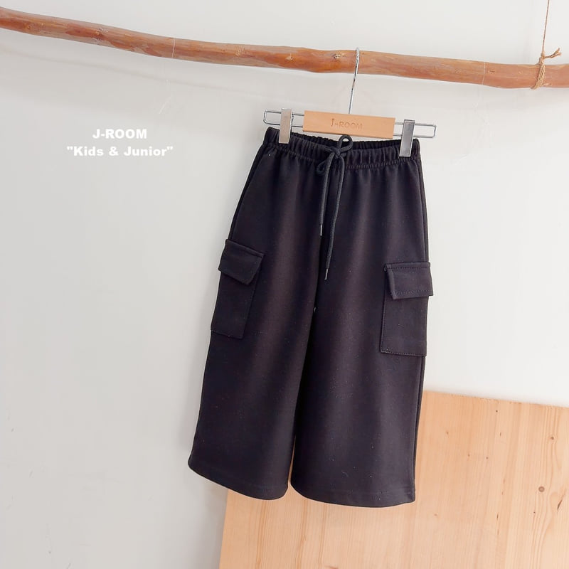 Little Foxx – Loose Fit Wide Cargo Pants