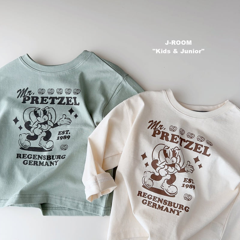 Little Foxx – Pretzels Printed Tee
