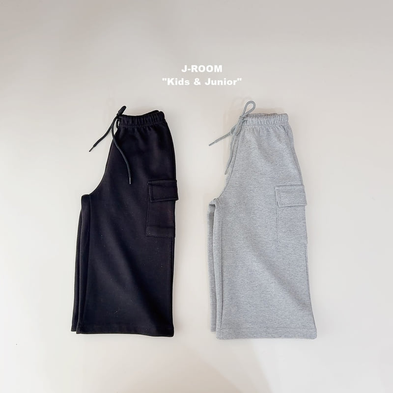 Little Foxx – Loose Fit Wide Cargo Pants