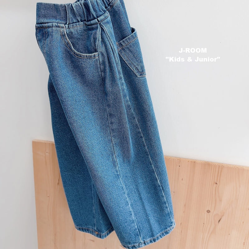 Little Foxx – Side Pleats Wide Denim Pants