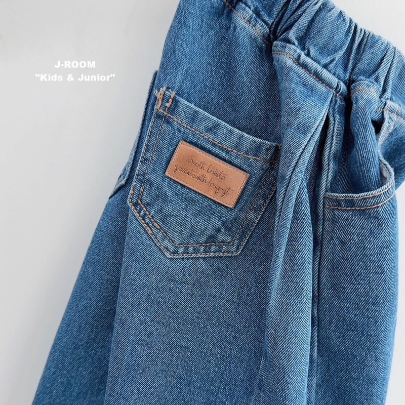 Little Foxx – Side Pleats Wide Denim Pants