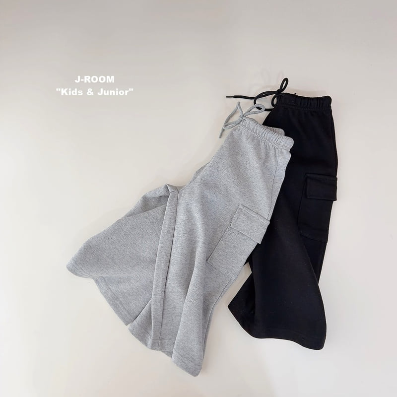 Little Foxx – Loose Fit Wide Cargo Pants