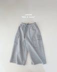 Little Foxx – Loose Fit Wide Cargo Pants