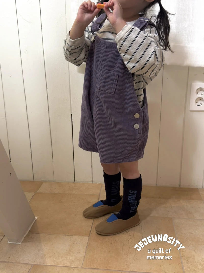 Little Foxx – Golden Berry Short Overalls
