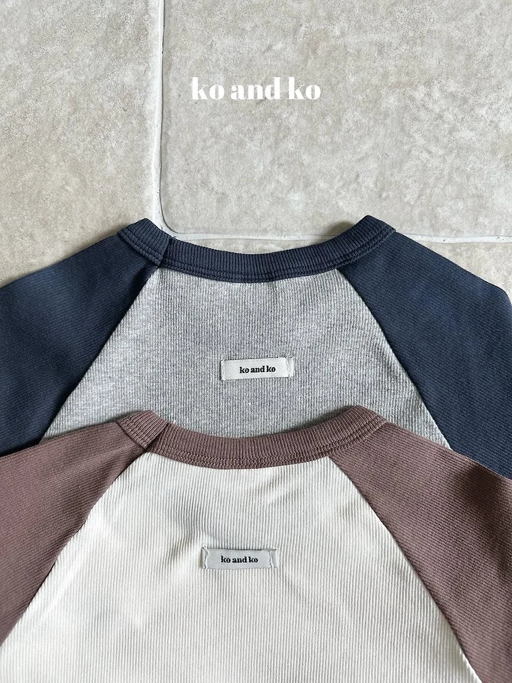 Little Foxx – Rib Raglan Tee