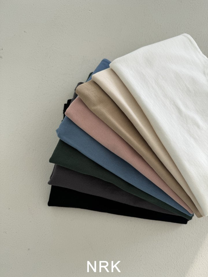 Basic Slit Tee4_byLittleFox_jetztvorbestellen