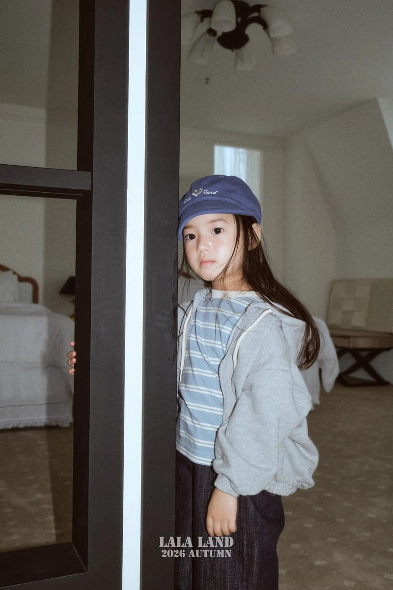 Little Foxx – Saint Tee