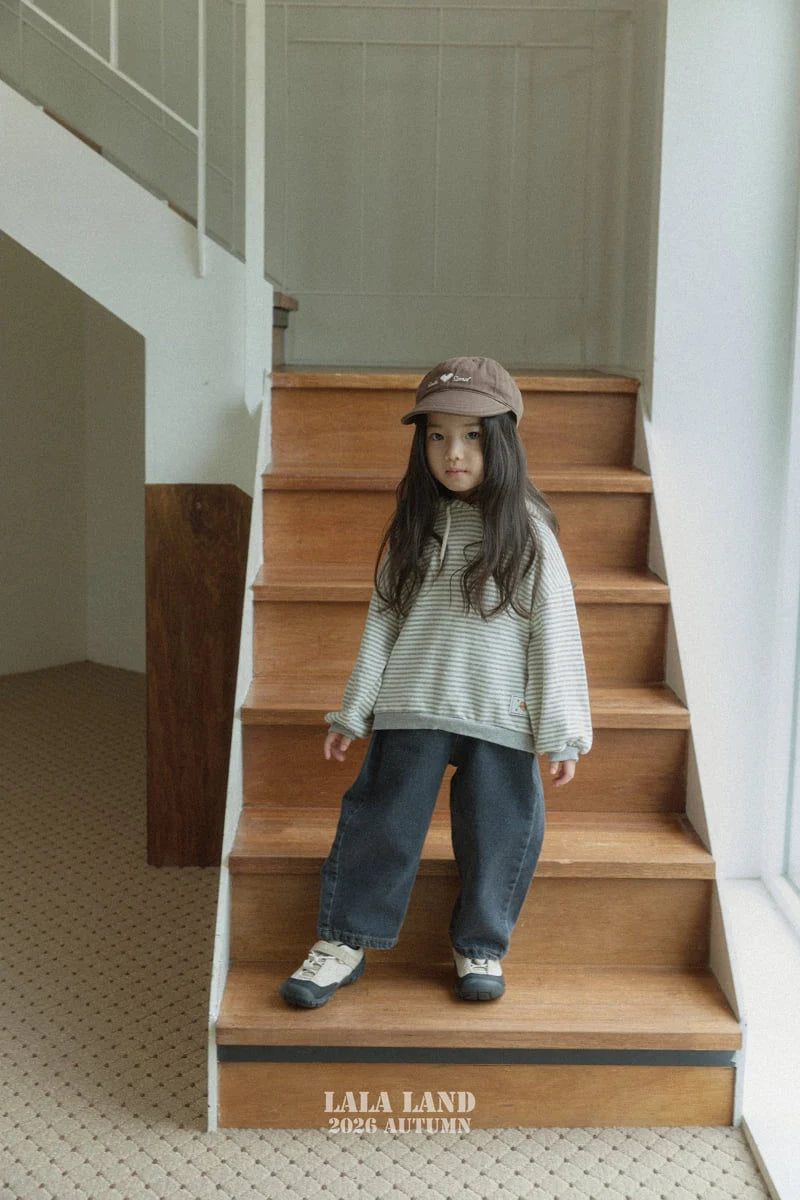 Little Foxx – Wide Curved Denim Pants