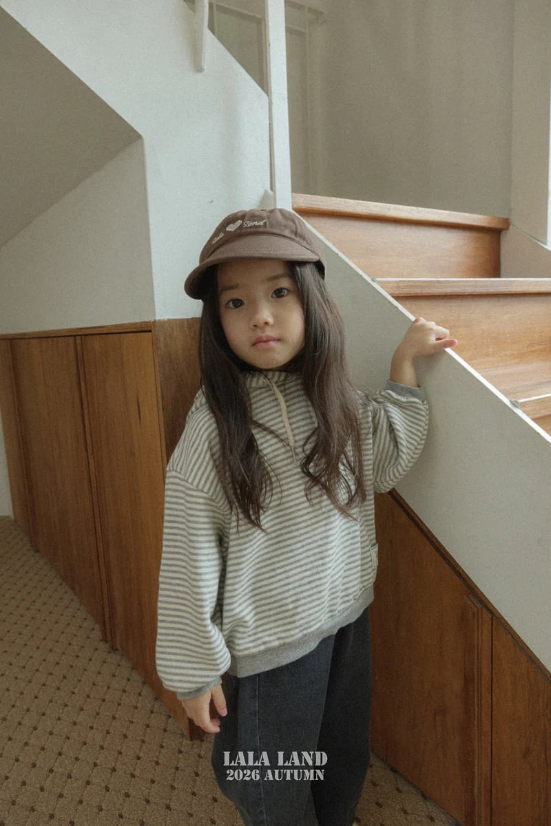 Little Foxx – Momo Hood Tee