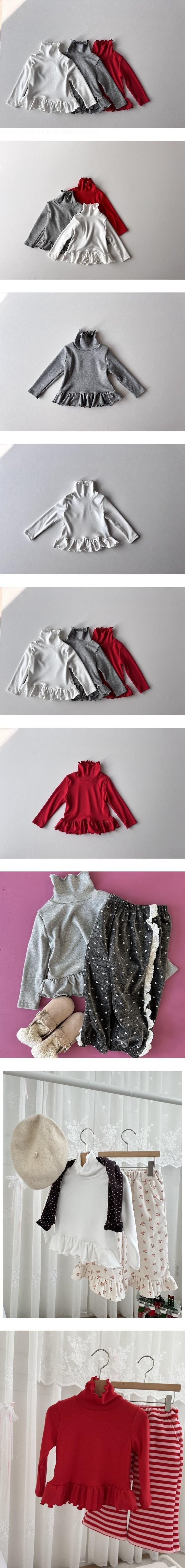 Little Foxx – Normal Frill Turtleneck Tee