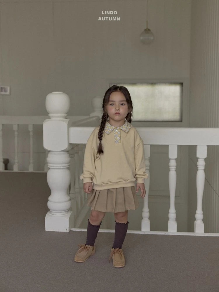 Little Foxx – Flower Collar Sweatshirt