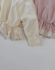 Little Foxx – Single Lace Ruffle Tee