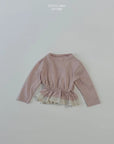 Little Foxx – Single Lace Ruffle Tee