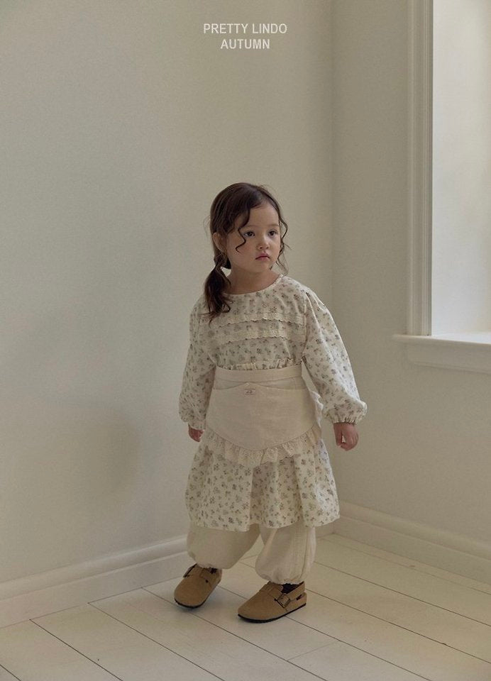 Little Foxx – Tutu Lace Jogger Pants