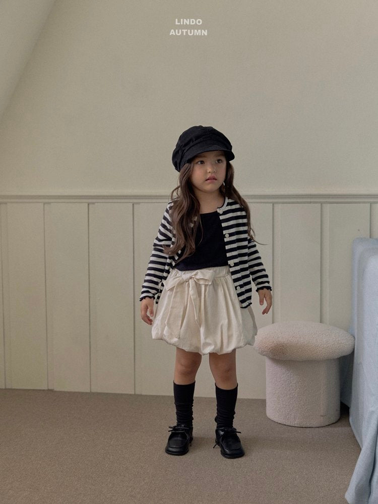 Little Foxx – Pompom Sleeveless Cardigan Set