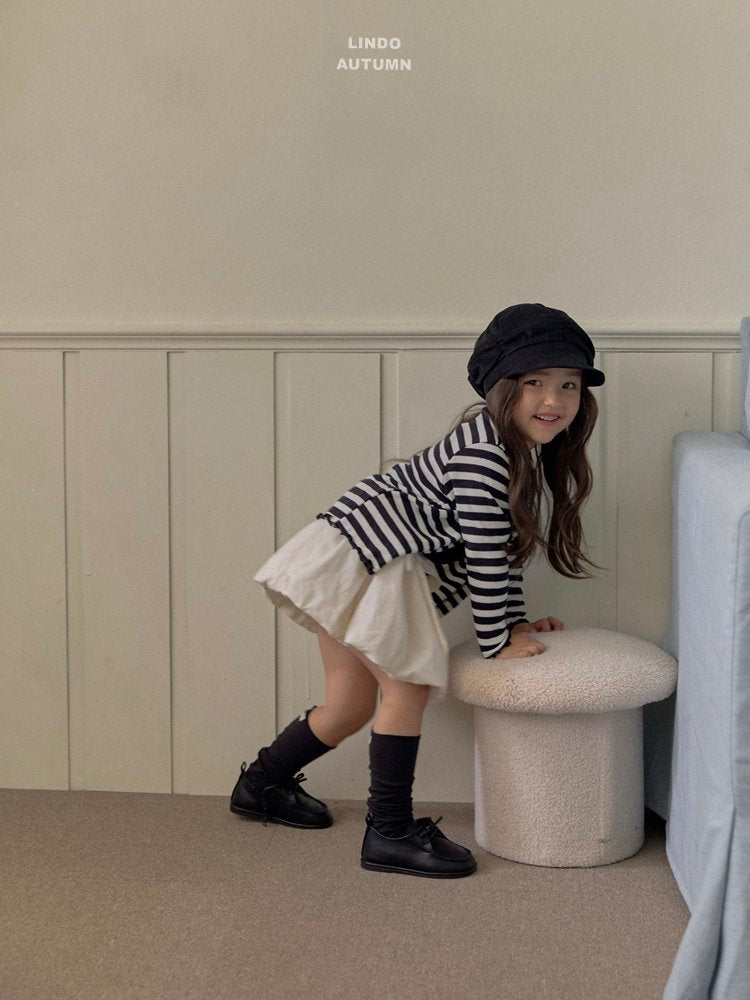 Little Foxx – Pompom Sleeveless Cardigan Set