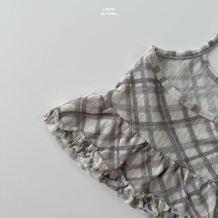 Little Foxx – Check Halter Sleeveless Top