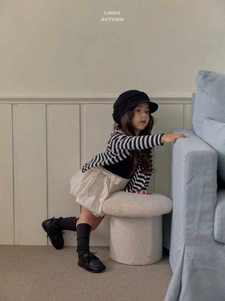 Little Foxx – Pompom Sleeveless Cardigan Set