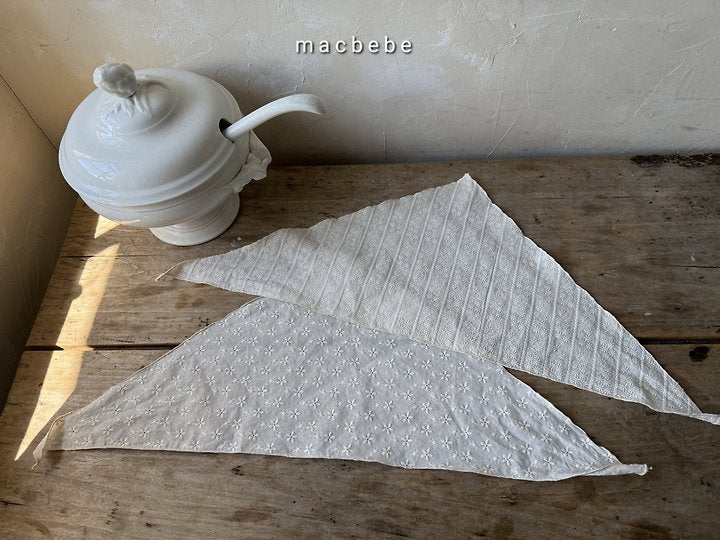 Little Foxx – Lace Kerchief