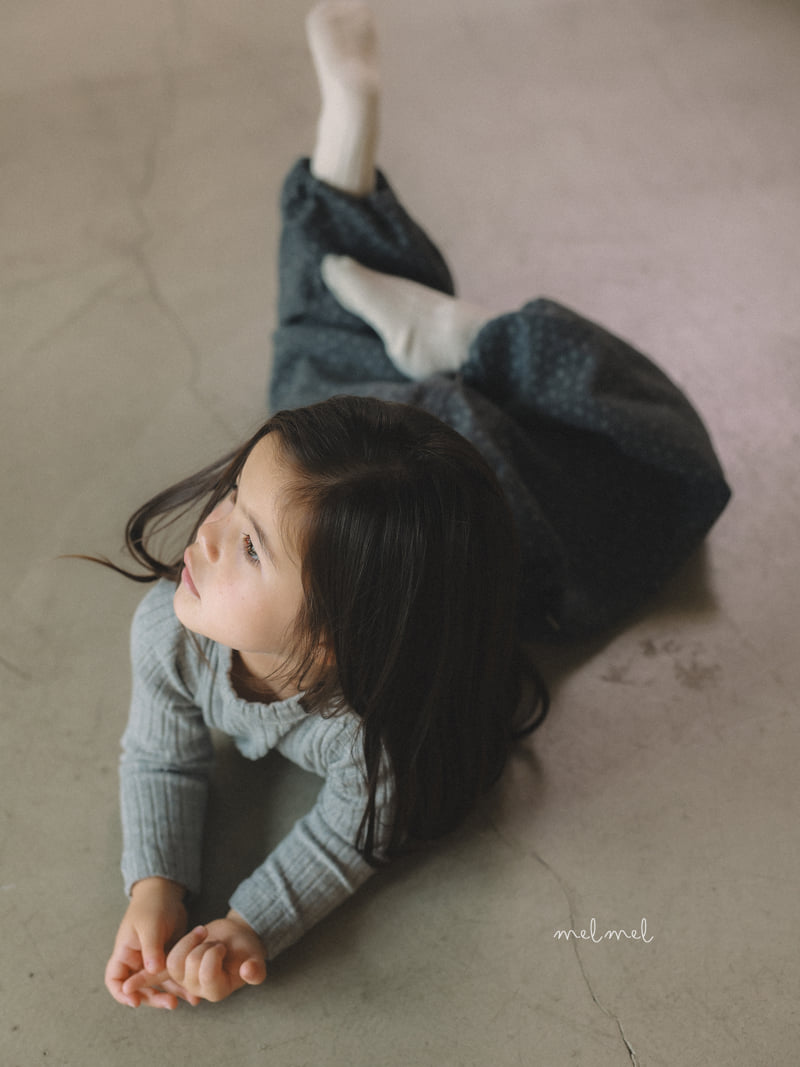 Little Foxx – Daisy Bloomer