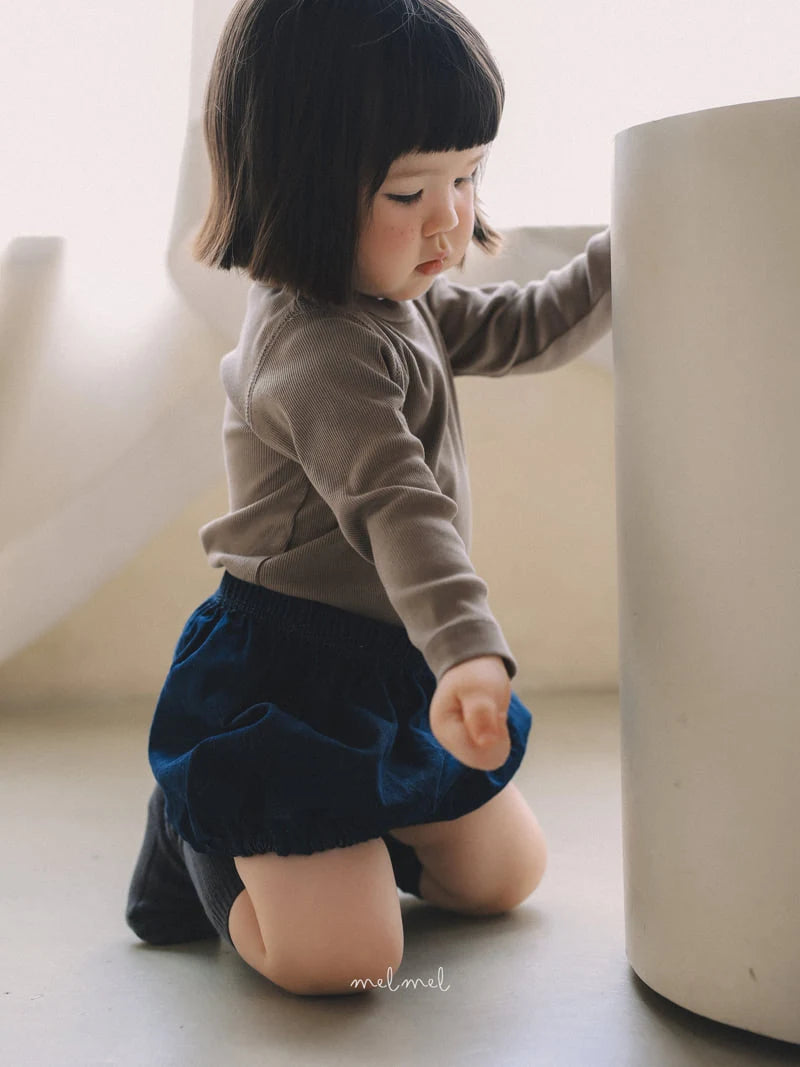 Little Foxx – Non Faded Short Bloomer