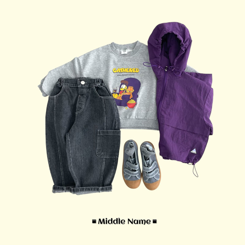 Little Foxx – Pigment Graphic Sweatshirts