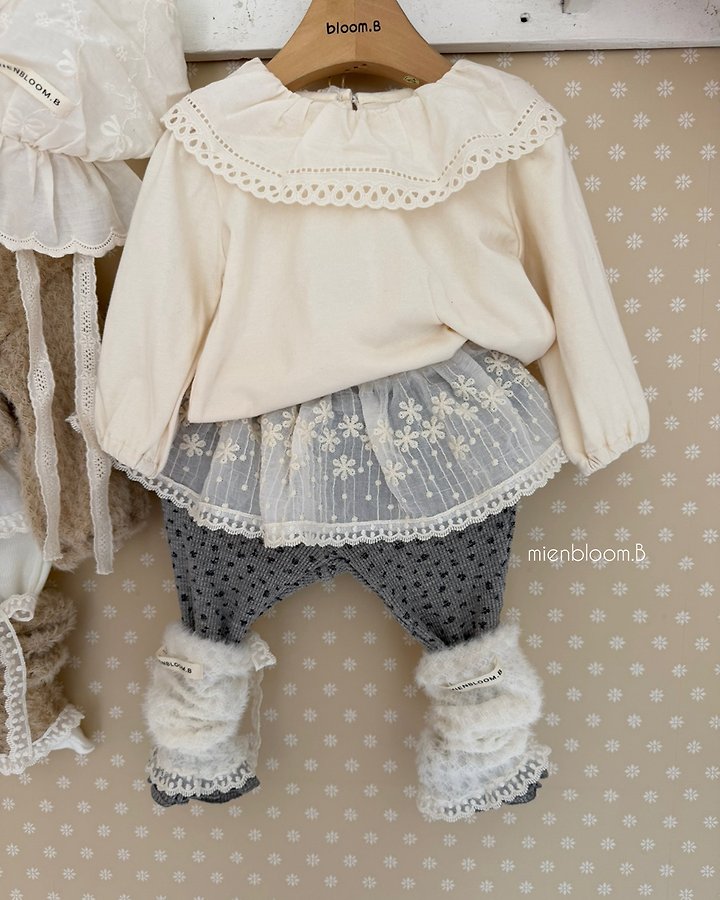Little Foxx – Bebe Shushu Collar Tee