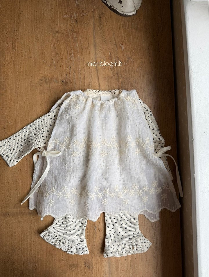Little Foxx – Bebe Bell Flower One-piece