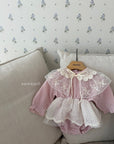 Little Foxx – Bebe Floral Lace Cape