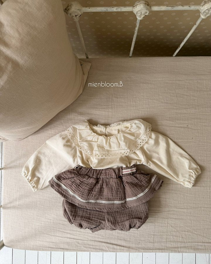 Little Foxx – Bebe Shushu Collar Tee