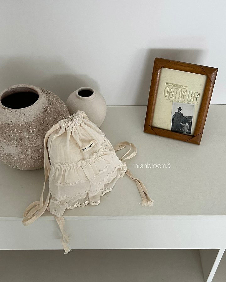 Little Foxx – Bebe Honey Lace Bag