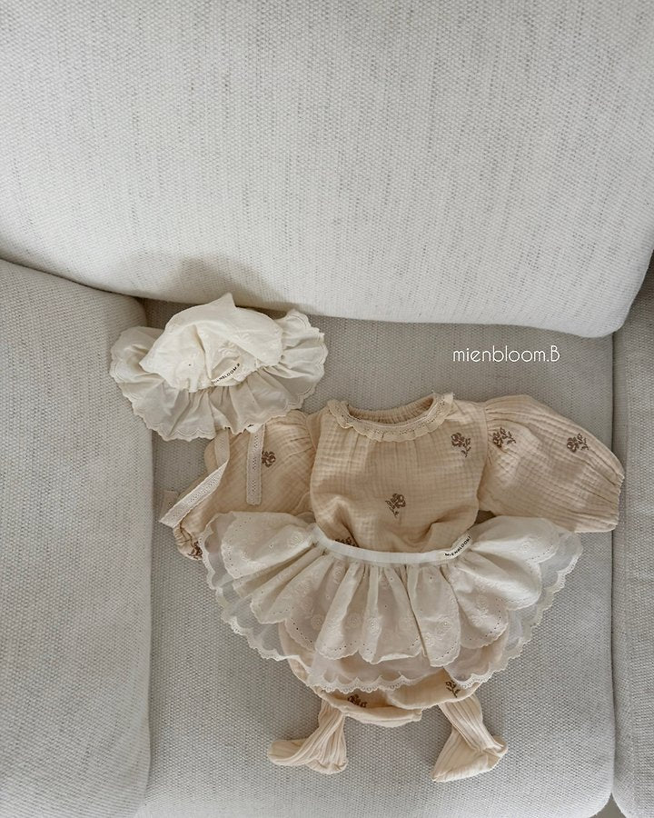 Little Foxx – Bebe Scallop Mesh Skirt