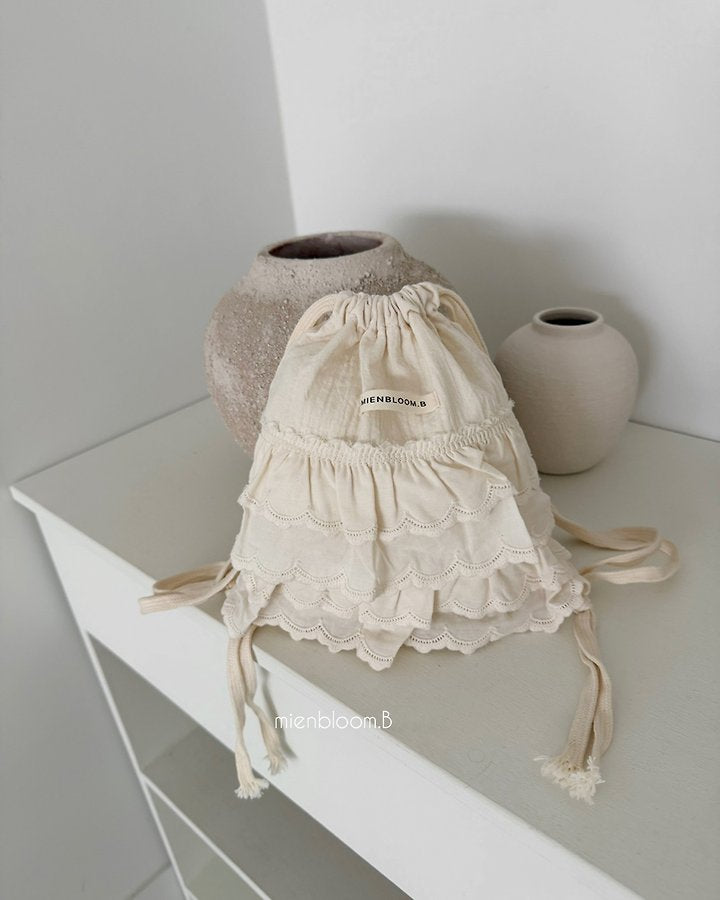 Little Foxx – Bebe Honey Lace Bag