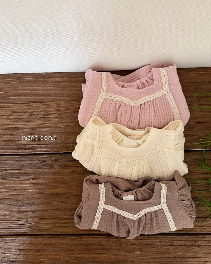 Little Foxx – Bebe Renee Blouse