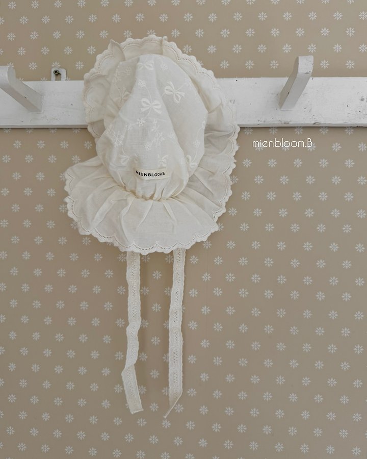 Little Foxx – Bebe Star Lace Hat