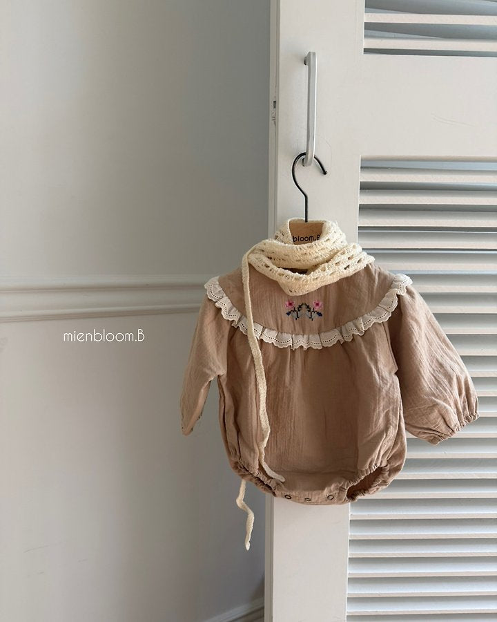 Little Foxx – Bebe Crochet Kerchief