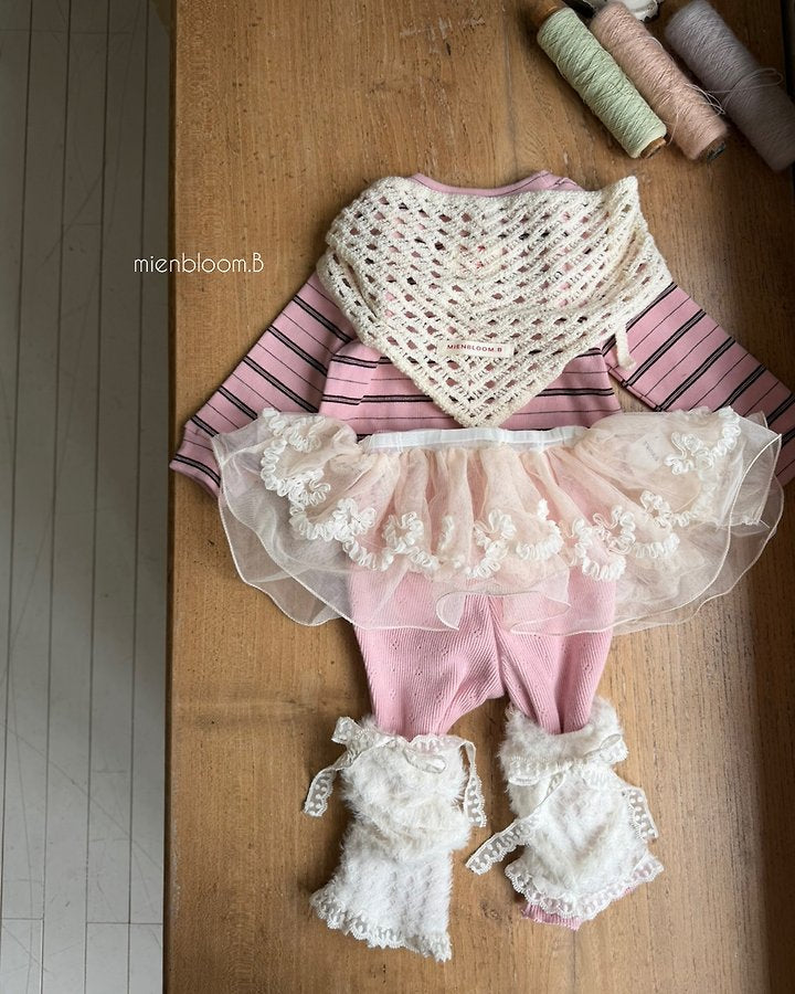 Little Foxx – Bebe Crochet Kerchief