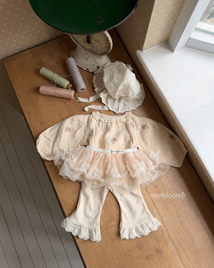 Little Foxx – Kids Rose Embroidered Blouse