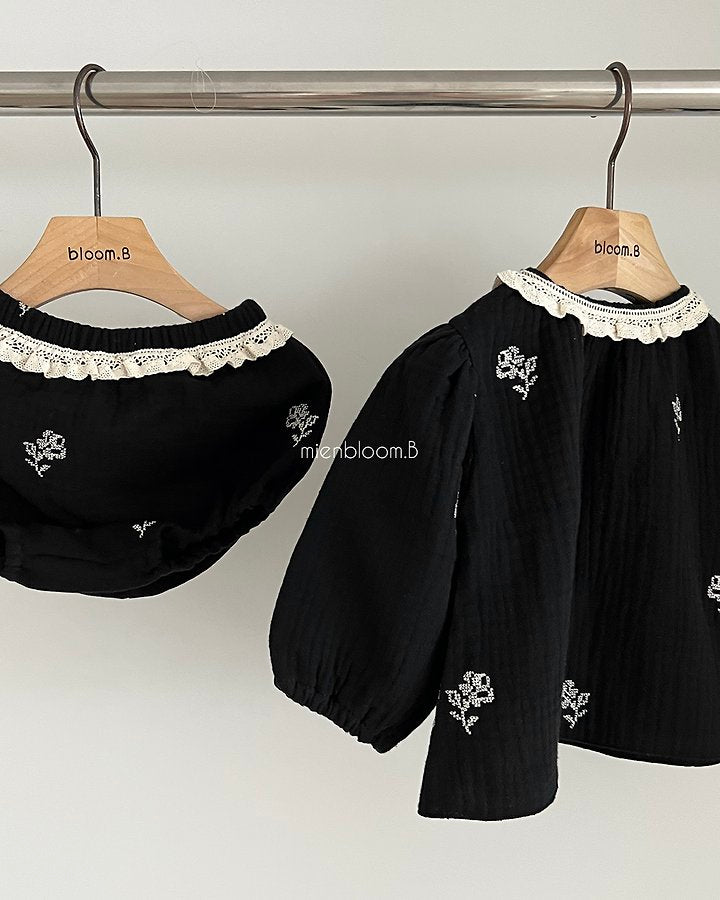 Little Foxx – Kids Rose Embroidered Blouse