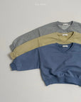 Little Foxx – Low V-Neck Sweatshirt