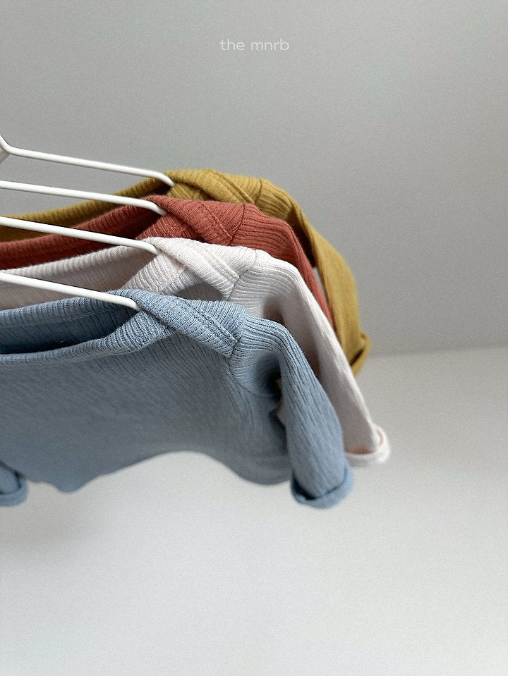 Little Foxx – Critic Ribbed Tee