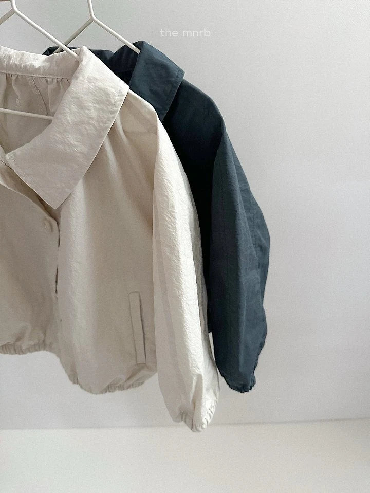 Little Foxx – Ruffle Short Trench Coat