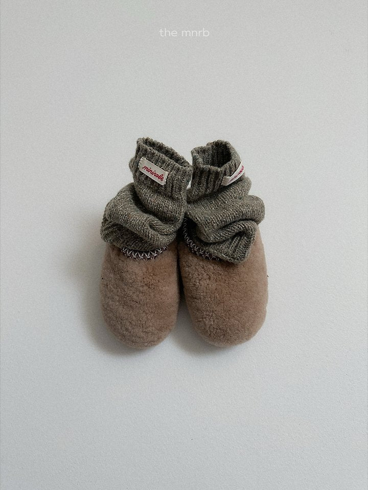 Little Foxx – Nepp Yarn Leg Warmers