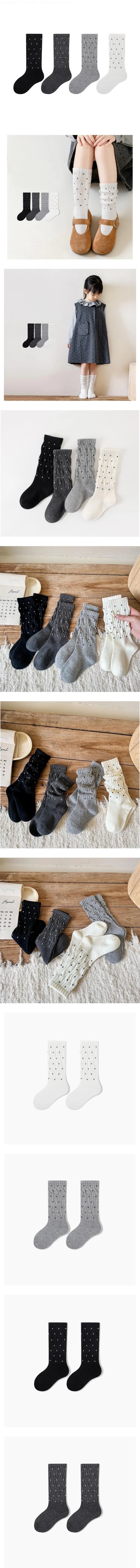 Little Foxx – Dot Loose Socks