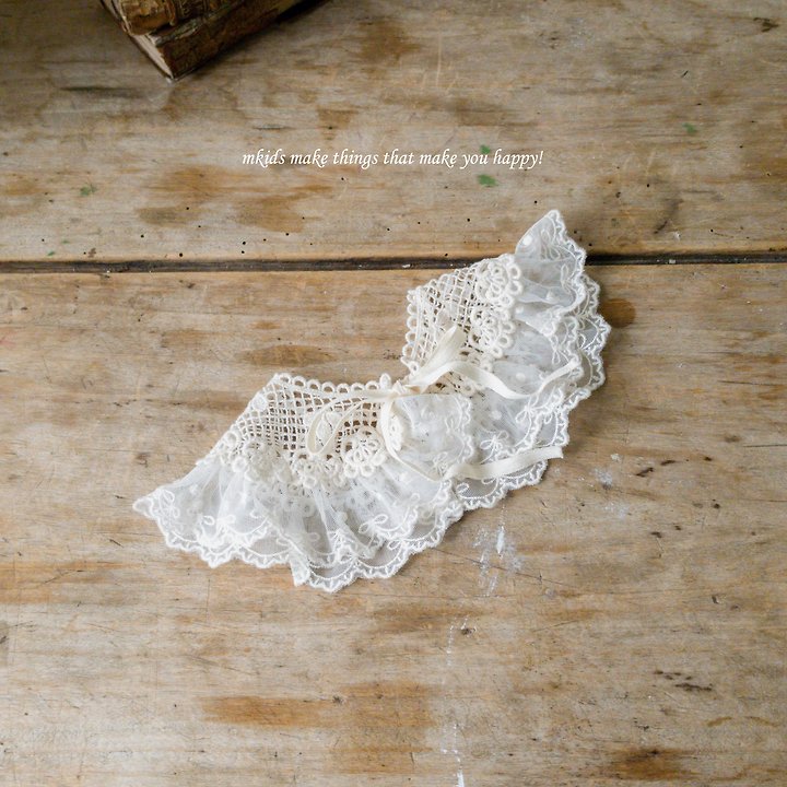 Little Foxx – Cecile Lace Cape