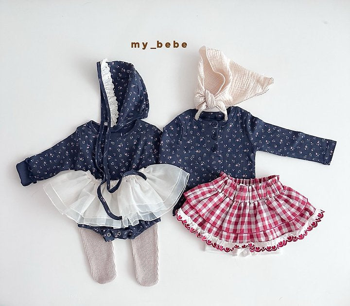 Little Foxx – Floral Suit Set (Bonnet Set)